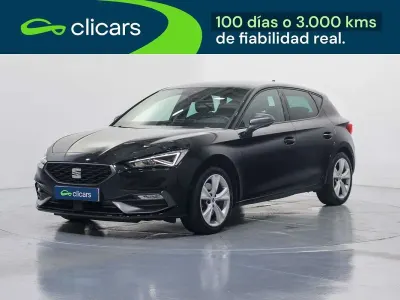 Usado Seat Leon FR 150 CV (110 kW) 2022 Negro Utilitario