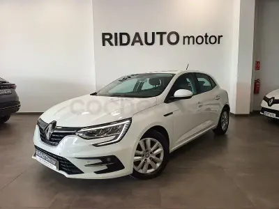 Usado Renault Mégane II Equilibre 115 CV (84 kW) 2022 Blanco Berlina