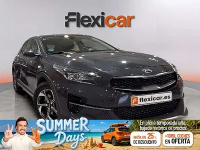 Usado Kia XCeed 120 CV (88 kW) 2019 Gris SUV