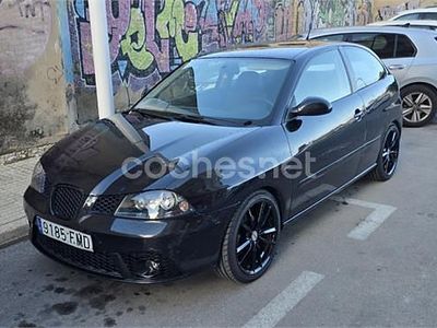 Usado Seat Ibiza 100 CV (73 kW) 2007 Negro Utilitario