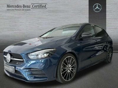 Usado Mercedes B180 AMG line 116 CV (85 kW) 2021 Azul denim Monovolumen