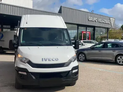 Begagnad Iveco Daily 156 HK (114 kW) 2020 Vit Van