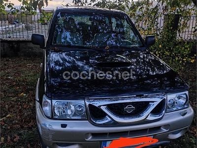 Negro Usado 1999 Nissan Terrano SUV | 6000 € (Caro)