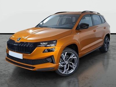 Usado Skoda Karoq SportLine 150 CV (110 kW) 2024 Naranja fénix metalizado SUV