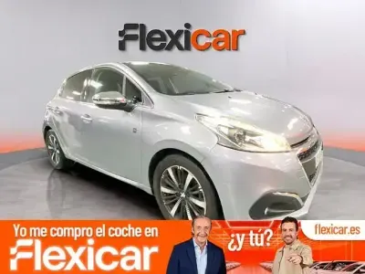 Usado Peugeot 208 Active 82 CV (60 kW) 2019 Gris Utilitario