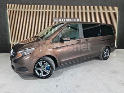 Mercedes V220