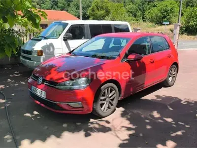 Usado VW Golf VII Advance 115 CV (84 kW) 2017 Rojo Berlina