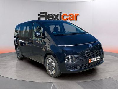 Usado Hyundai Staria 177 CV (130 kW) 2023 Verde Monovolumen