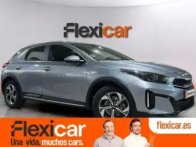 Usado Kia XCeed 120 HP (88 kW) 2023 Cinzento SUV