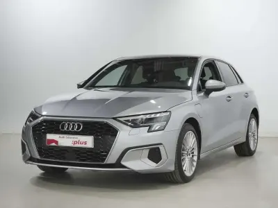 Usado Audi A3 Sportback Advanced 204 CV (150 kW) 2023 Gris Utilitario