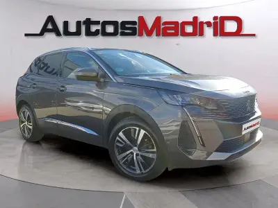 Usado Peugeot 3008 Allure 130 CV (95 kW) 2021 Gris / plata SUV