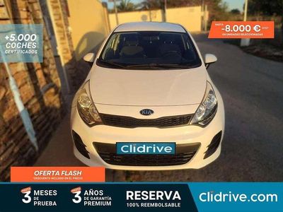 Käytetty Kia Rio 84 HP (61 kW) 2016 Valkoinen Viistoperä