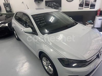 Gris / plata Usado 2018 VW Polo Advance Berlina | 13.700 € (Caro)