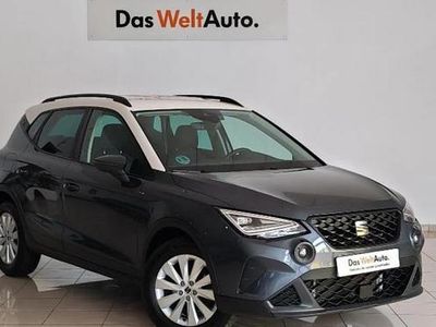 Usado Seat Arona Style 116 CV (85 kW) 2025 Gris magnetic + techo blanco SUV