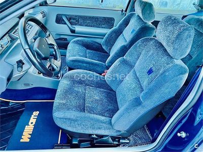 Azul Usado 1995 Renault Clio Berlina | 35.500 €