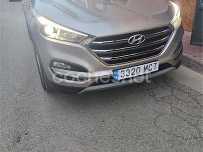 Gris / plata Usado 2017 Hyundai Tucson SUV | 15.600 € (Precio justo)