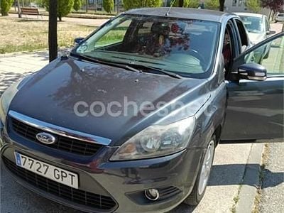 Käytetty Ford Focus Trend 109 HP (80 kW) 2009 Sininen Sedan