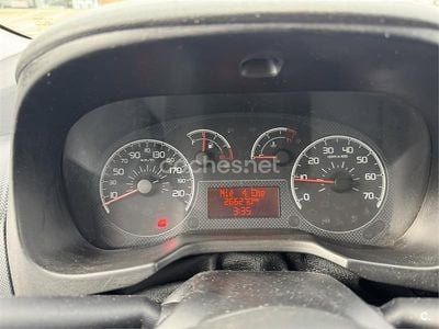 Blanco Usado 2014 Fiat Fiorino Monovolumen | 6000 € (Caro)