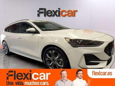 Używany Ford Focus ST-Line 155 KM (114 kW) 2023 Biały Kombi