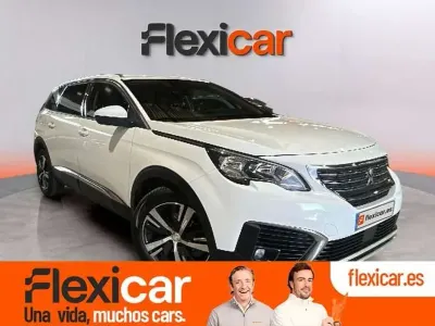Usado Peugeot 5008 Allure 131 CV (96 kW) 2018 Blanco SUV