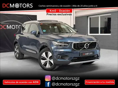 Usado Volvo XC40 Momentum 163 CV (119 kW) 2021 Azul SUV