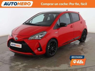 Usado Toyota Yaris Hybrid Active 101 CV (74 kW) 2019 Rojo Utilitario