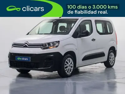 Usado Citroën Berlingo Live 102 CV (75 kW) 2022 Blanco Monovolumen