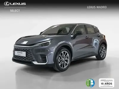 Usado Lexus LBX 136 CV (100 kW) 2025 Gris SUV
