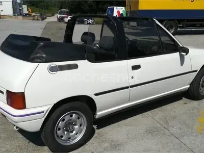 Usado Peugeot 205 75 CV (55 kW) 1989 Blanco Descapotable