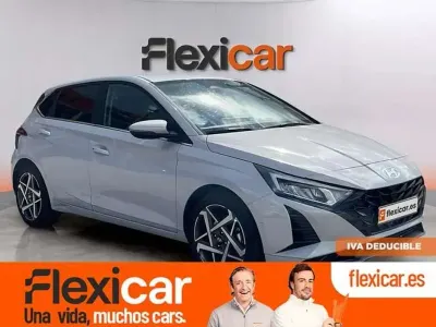 Usado Hyundai i20 101 CV (74 kW) 2024 Blanco Utilitario