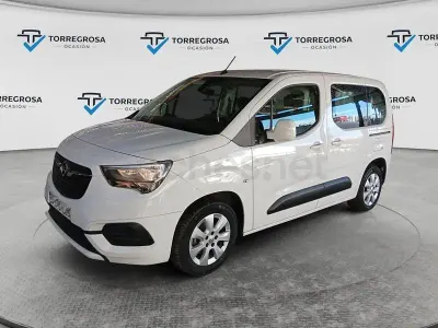 Usado Opel Combo Life Edition 102 CV (75 kW) 2020 Blanco Monovolumen