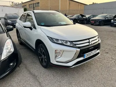 Usado Mitsubishi Eclipse Cross Motion 163 CV (119 kW) 2021 Blanco SUV