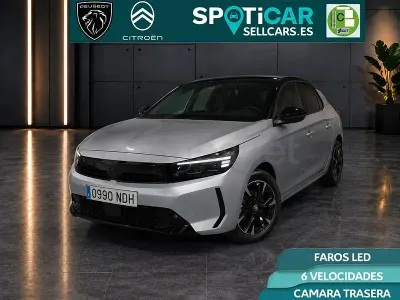 Usado Opel Corsa 100 CV (73 kW) 2025 Gris / plata Utilitario