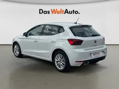 Usado Seat Ibiza FR 115 CV (84 kW) 2025 Blanco Utilitario