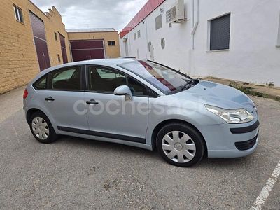 Usado Citroën C4 110 CV (80 kW) 2005 Azul Berlina