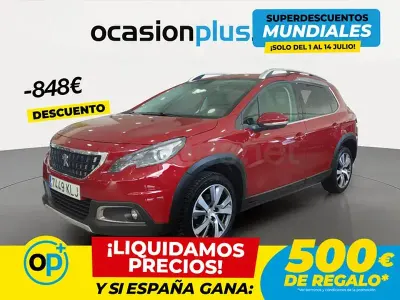 Usado Peugeot 2008 Allure 110 CV (80 kW) 2018 Rojo SUV