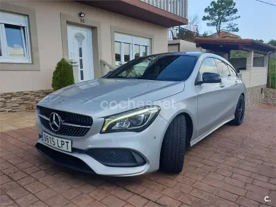 Usado Mercedes CLA220 Shooting Brake AMG line 177 CV (130 kW) 2017 Gris / plata Familiar