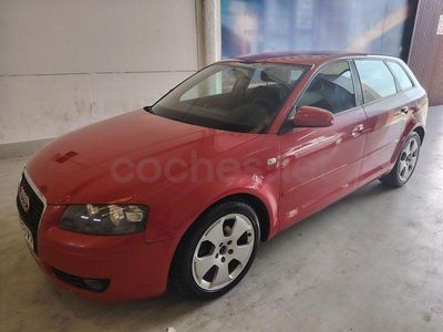 Usado Audi A3 Ambition 105 CV (77 kW) 2006 Rojo Utilitario