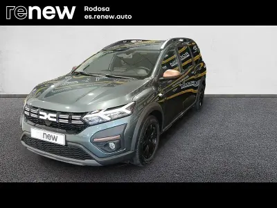 Usado Dacia Jogger Extreme 140 CV (102 kW) 2025 Verde Monovolumen