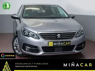 Usado Peugeot 308 Allure 130 CV (95 kW) 2021 Gris Berlina