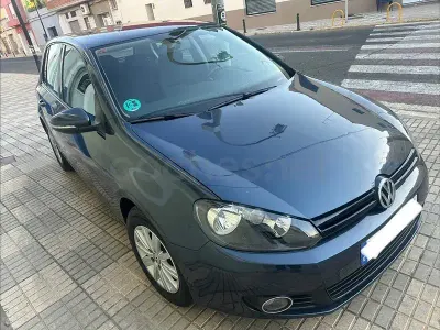 Usado VW Golf VI 102 CV (75 kW) 2009 Azul Utilitario