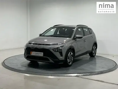 Usado Hyundai Bayon 84 CV (61 kW) 2022 Gris / plata SUV