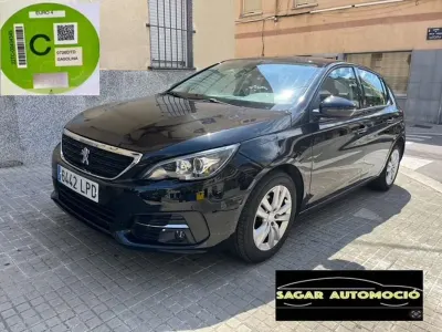 Usado Peugeot 308 Active 110 CV (80 kW) 2021 Negro Utilitario