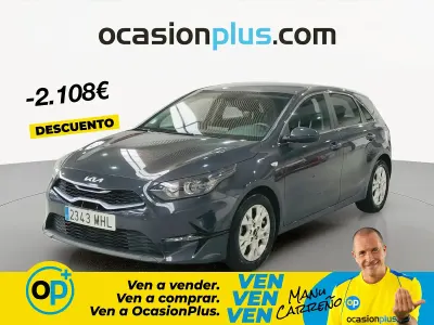 Usado Kia Ceed 120 CV (88 kW) 2023 Gris Utilitario