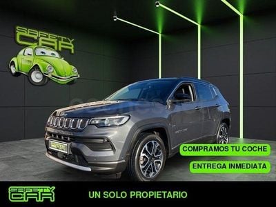 Usado Jeep Compass Limited 130 CV (95 kW) 2022 Gris / plata SUV