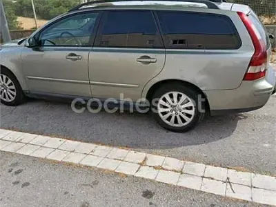Usado Volvo V50 Kinetic 136 CV (100 kW) 2007 Gris / plata Familiar