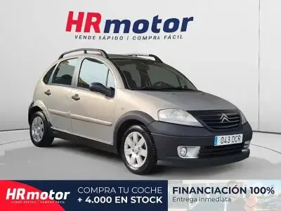 Używany Citroën C3 XTR 90 KM (66 kW) 2004 Beżowy Sedan/Limuzyna