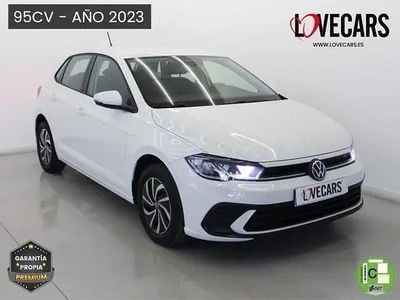 Używany VW Polo Life 95 KM (69 kW) 2023 Biały Sedan/Limuzyna