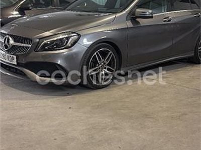 Usado Mercedes A200 AMG line 136 CV (100 kW) 2017 Gris / plata Berlina