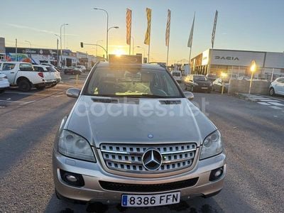 Marrón Usado 2007 Mercedes ML320 SUV | 9999 € (Buen precio)